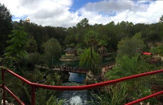 Cedar Lakes Woods & Gardens